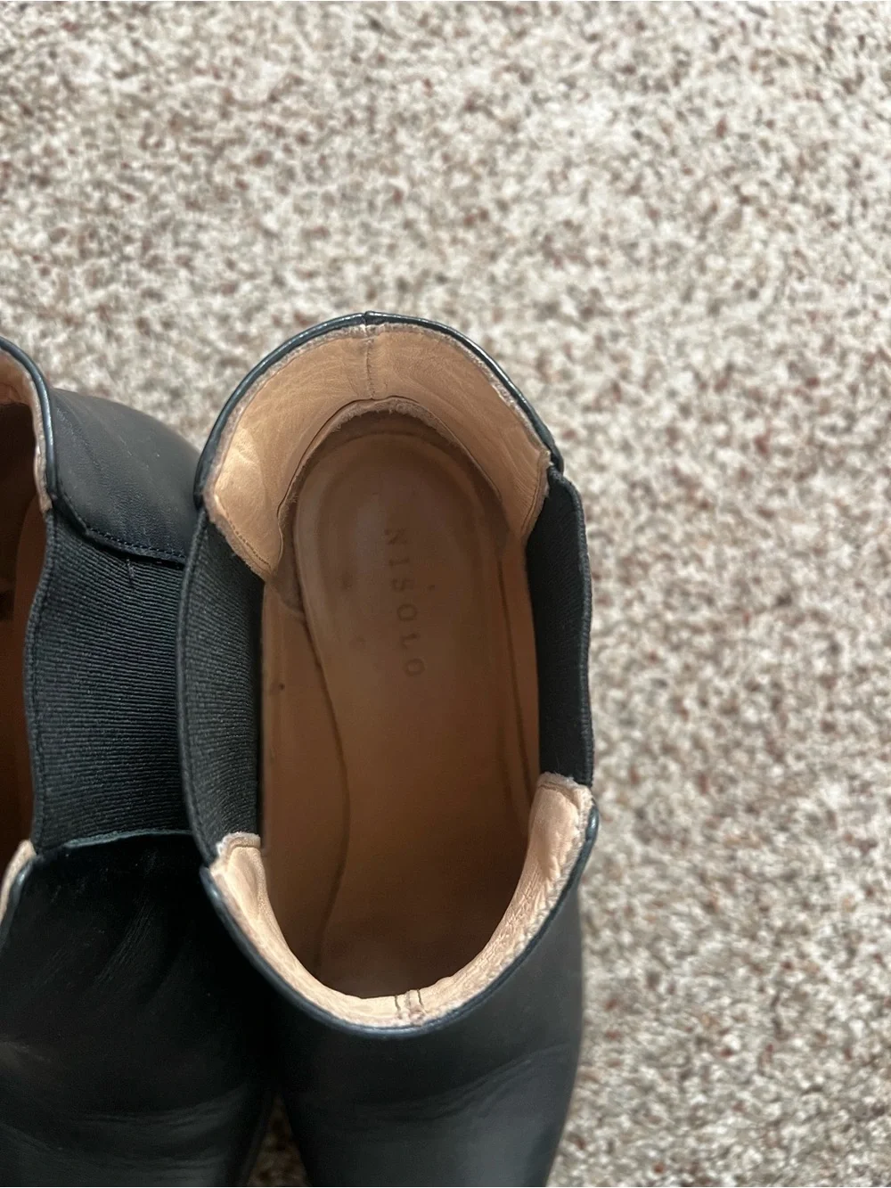 Gorgeous Nisolo heeled Chelsea boots
